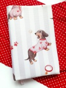 Otulacz na książkę etui handmade jamniczki pieski jamnik różowy 