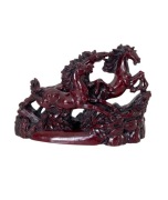 Figurka trzech galopujących koni Feng Shui