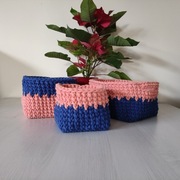 Zestaw koszyków, szkatułka ze sznurka bawełnianego