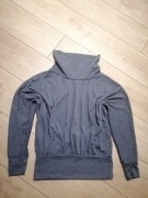 Szary sweter typu motyl