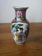 Przepiękny porcelanowy wazonik chiński sygnowany ZOBACZ