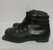 Buty Alfa skórzane ocieplane do nart biegowych rozmiar 40