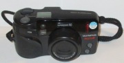 OLYMPUS SUPERZOOM 110 / AF 38-110mm / APARAT ANALOGOWY