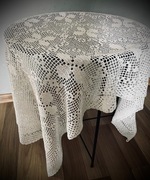BIAŁY OBRUS SZYDEŁKOWY- RĘCZNA ROBÓTKA