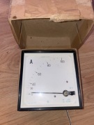 Amperomierz E351 (rok 1982) | Tablicowy | ZSRR | Sprawny