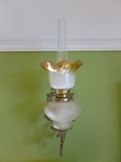 Stary kinkiet naftowy