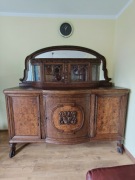 Przedwojenny stylowy kredens