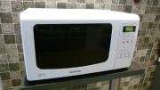 Kuchenka mikrofalowa Samsung ME733K 20l komplet SPRAWNA
