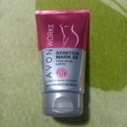 Avon Works zaawansowane serum na rozstępy 150 ml