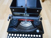 Przedwojenna maszyna do pisanie , sprawna ! Piękny stan !