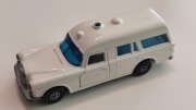 STARY MATCHBOX SPEED KINGS K-26 MERCEDES BENZ "BINZ" AMBULANCE