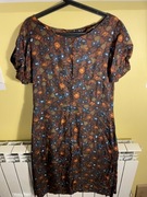 Sukienka z pufiastymi rękawami brązowa ze wzorami kwiaty M