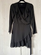 Czarna kopertowa sukienka z falbanką w groszki Grochy kropki Mohito 34