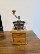 Nowy ręczny młynek do kawy – drewniany, styl retro