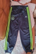 Spodnie chłopięce firmy Adidas rozmiar 140