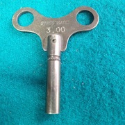 Stary klucz do mechanizmu zegara