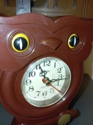 Zegar ścienny, stojący sowa ruchome oczy z pozytywką 