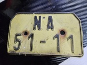 Stara tablica rejestracyjna „NA 51-11” – oryginał