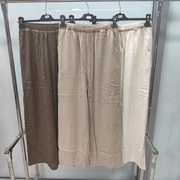 Casualowe spodnie na każdą okazję