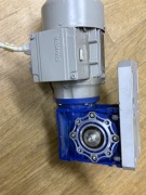 Motoreduktor Siemens 0.18kW 230/400V przekładnia ślimakowa silnik