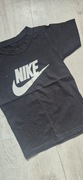 <WYPRZEDAŻ > Uroczy t shirt NIKE   6/7Y