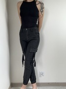 Czarne spodnie cargo rozm. S Redseventy