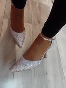 (41) Srebrne, zdobione czółenka Szpilki wieczorowe z zapięciem, NOWE 