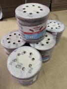600x Krążek Ścierny na rzep 125 mm FELMAN // 8 otworów  - P40