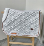 Czaprak Horsegloss biały rose Full Vs skokowy