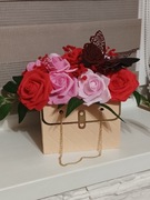Walentynkowy bukiet róż     flower box 