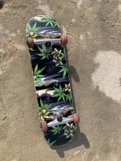 Kompletna deskorolka globe slant skateboard szer.21cm