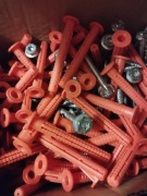 Dyble kotwy na klucz 13 