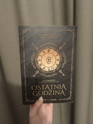 "Ostatnia godzina" autorstwa Anny Bartłomiejczyk i Marty Gajewskiej 