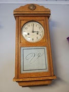 Wiszący zegar ścienny