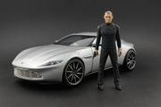 Daniel Craig  Figurka 1:18 Aston Martidn DB10 HotWheels Elite