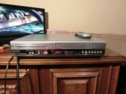 Nagrywarka DVD/VHS PHILIPS z pilotem.