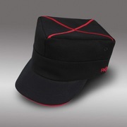 Czapka z daszkiem Rogatywka czarna z czerwonym krzyżem 