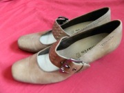 Tamaris skórzane beżowe czółenka 39/25,5cm 