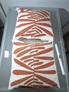 Dwie Poduszki IKEA Majsmott z Wypełnieniem Inner 50x50 Czerwonobiała