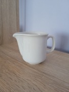 Dzbanuszek porcelanowy / mlecznik 
