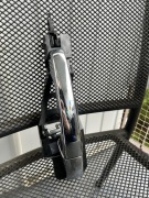 55113686AE – klamka prawy tył chrom + ramka Grand Cherokee WK2