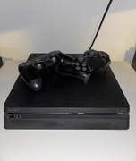 PS4 slim z dwoma padami + 3 gry gratis 