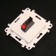 Gniazdo głośnikowe pojedyncze (1x) zgodne z Kontakt Simon 10