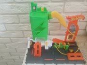 Zestaw hot wheels Superstacja ładowania pojazdów 