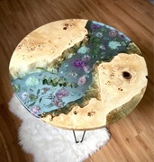 Stolik z żywicy epoksydowej 