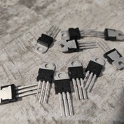 Stabilizator napięcia LM7805 L7805CV 1,5A