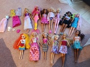 Duży zestaw lalek Barbie z akcesoriami plus dwie lalki gratis 