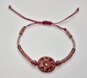 Bransoletka sznurkowa z dekorem z modeliny 