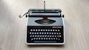 Maszyna do pisania Privileg 260 T z polskimi znakami