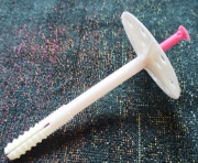 **Kołki do styropianowych ociepleń budynków 120 x 12, paczka 130 sztuk**